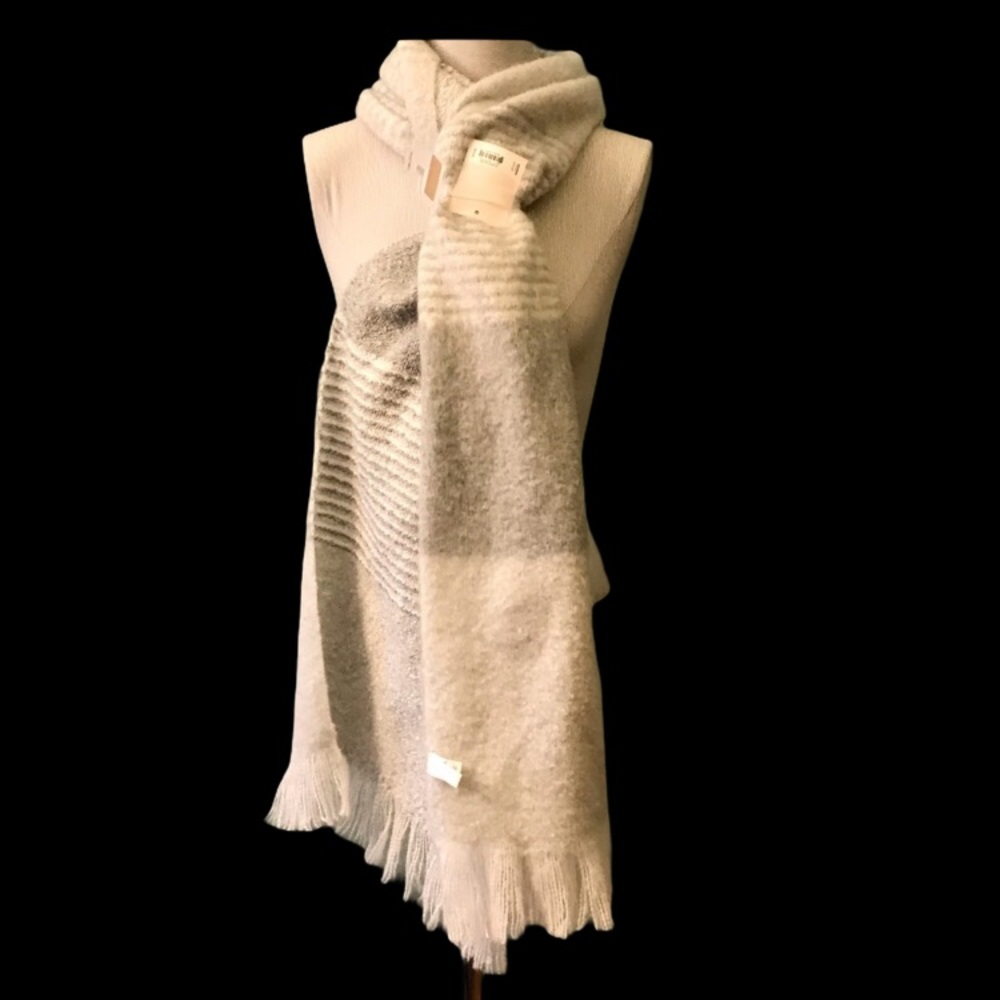 Lauren Conrad Oblong Wrap/scarf Gray and white